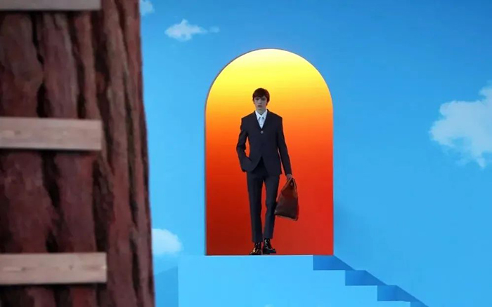 2020秋冬男裝時裝發(fā)布會活動現(xiàn)場仿佛人間天堂，踏云而至穿梭云間