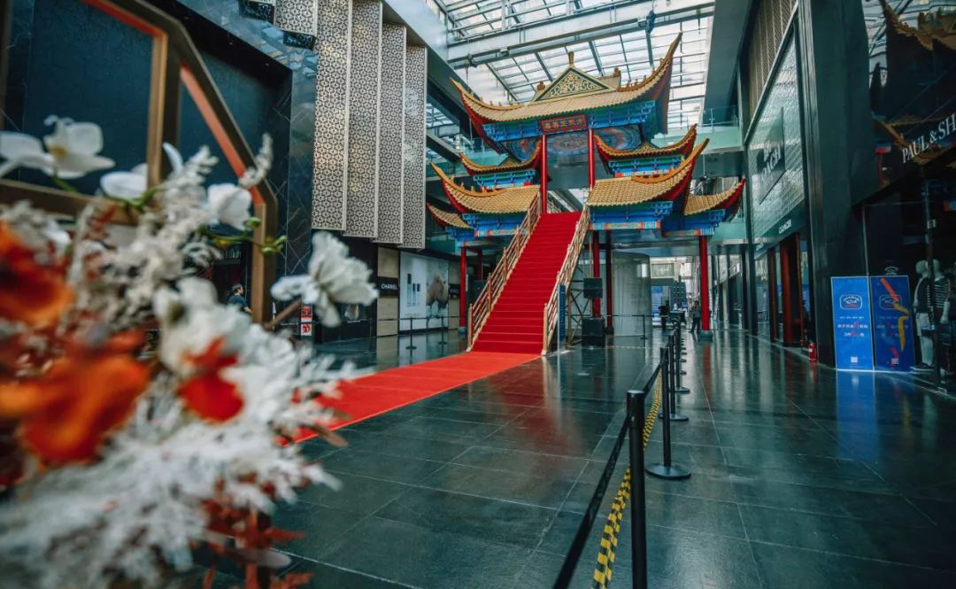 國風(fēng)時裝展覽活動策劃創(chuàng)意獻禮祖國七十周年，秒變絕美地標