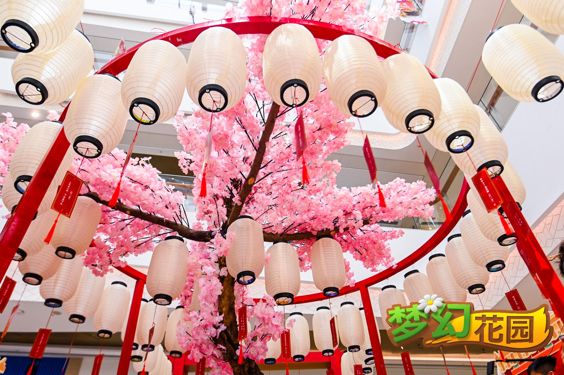《夢幻花園》御花園春日游園會活動策劃九大區(qū)域，玩法過癮趣味十足